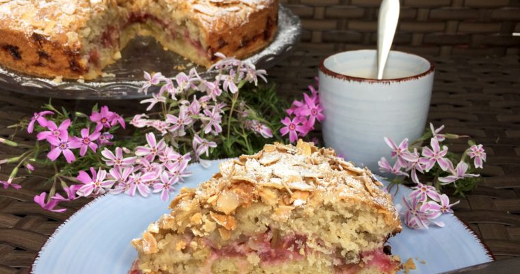 Rhabarber-Mandel-Kuchen